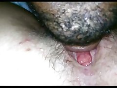 1:06 da u keldi qadar uning Licked