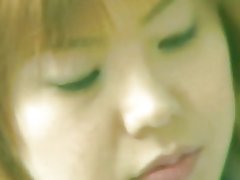 Yaponiya maktab qiz suvli pushti uning mushuk fucks keyin licked oladi